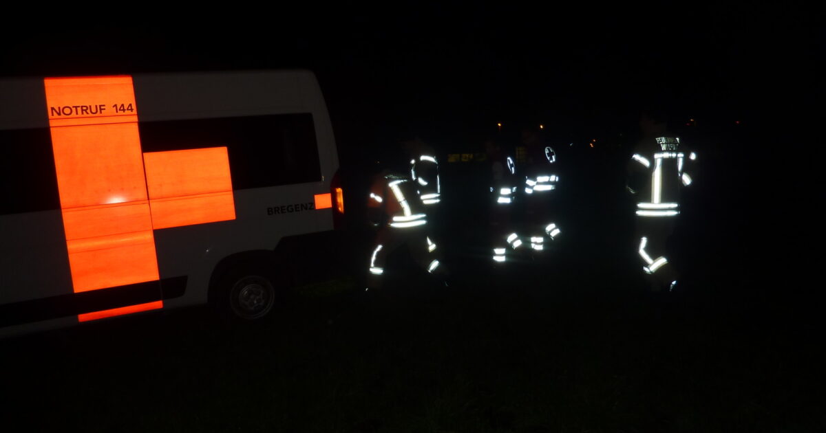 ENr-60 23.12.2015 19:09 Uhr – Kesselstraße >> Fahrzeugbergung