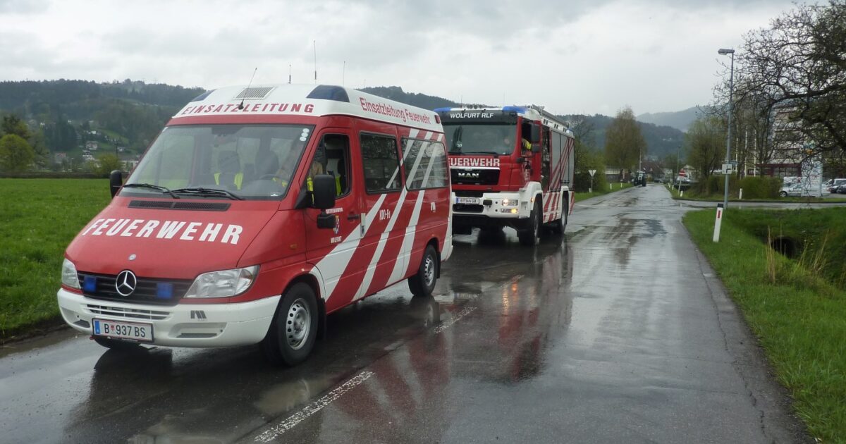 ENr-12 17.04.2015 15:12 Uhr – Falkenstraße >> Ölspur