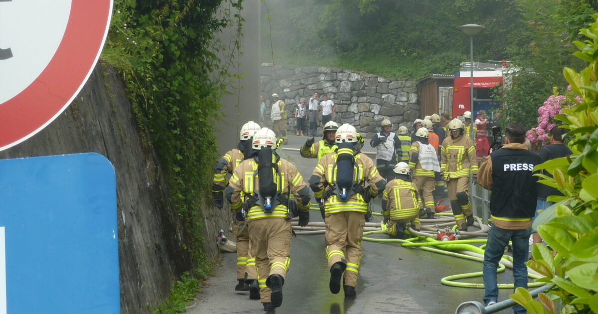 ENr-28 02.08.2016 14:25 Uhr – KENNELBACH Kirchstraße >> Brand in einer Garage
