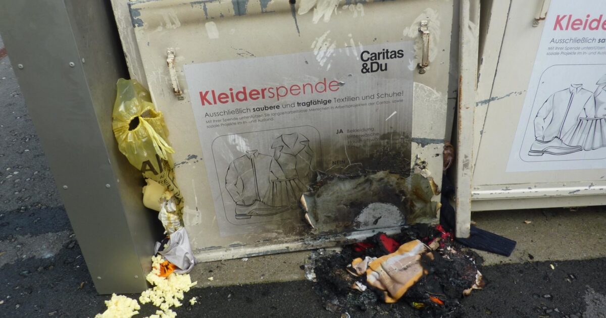 ENr-50 21.08.2017 15:06 Uhr – Wälderstraße >> Containerbrand