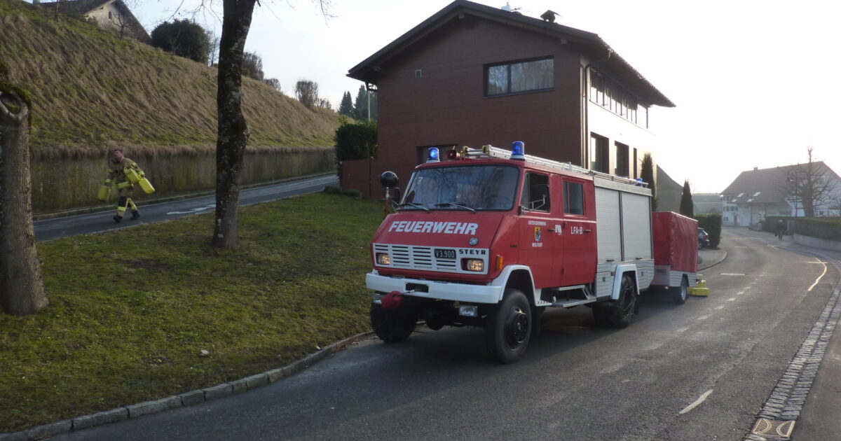 ENr-6 10.01.2018 15:02 Uhr – Oberfeldgasse >> Hydrauliköl ausgekommen