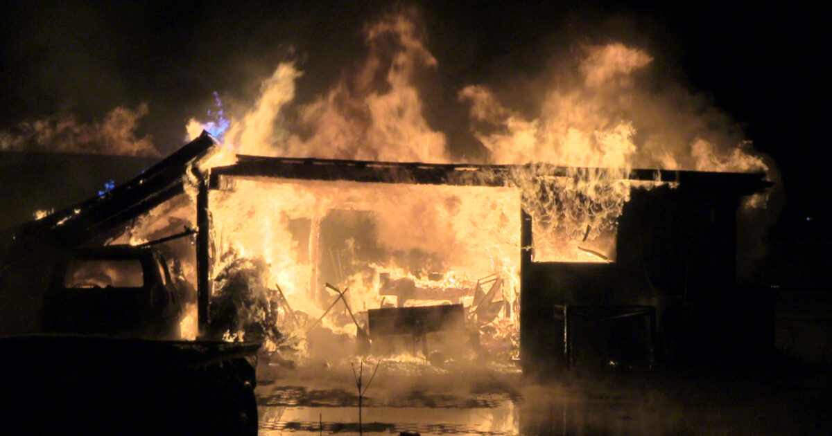 ENr-12 13.02.2018 00:01 Uhr – LAUTERACH Harderstraße >> Haus in Vollbrand