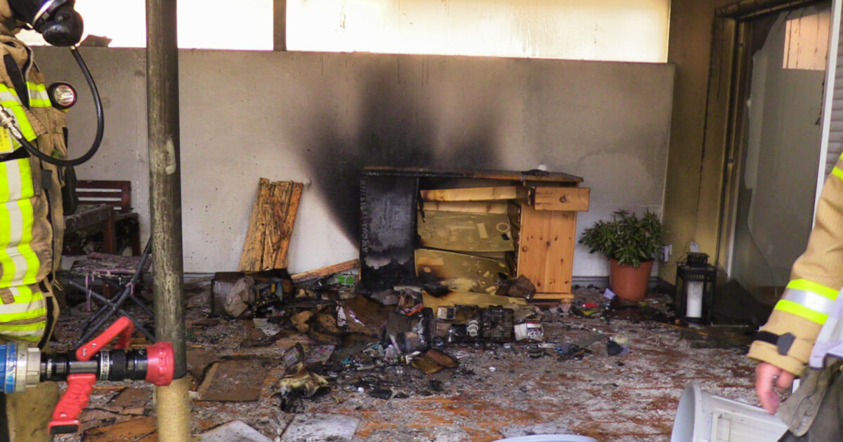 ENr-74 04.12.2018 13:49 Uhr – LAUTERACH Lerchenweg >> Zimmerbrand