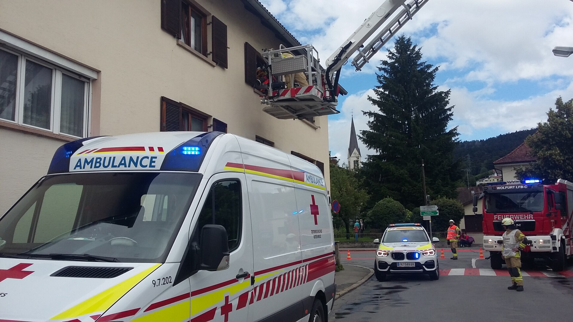 ENr-40 29.06.2020 13:36 Uhr – Lauteracherstraße >> Unterstützung Rettungsdienst