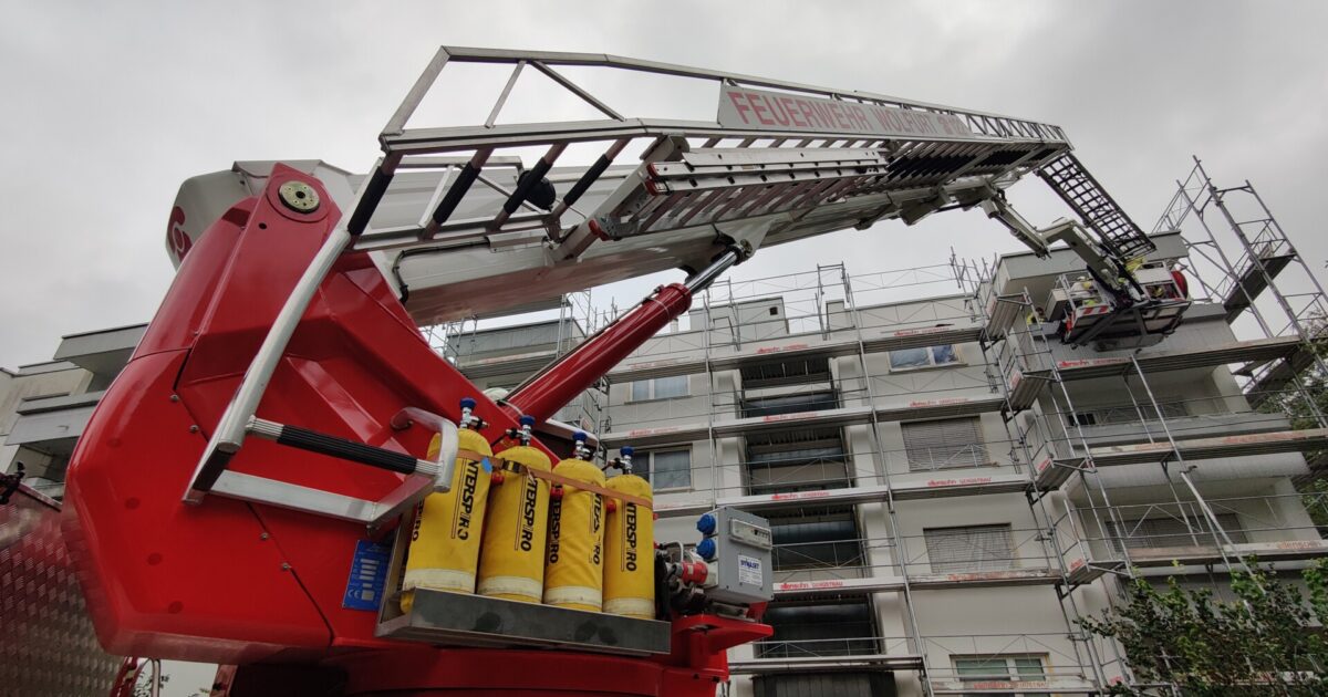 Einsatz Nr-102 10.10.2021 14:22 Uhr – An der Fatt >> Patientenbergung mittels Steiger