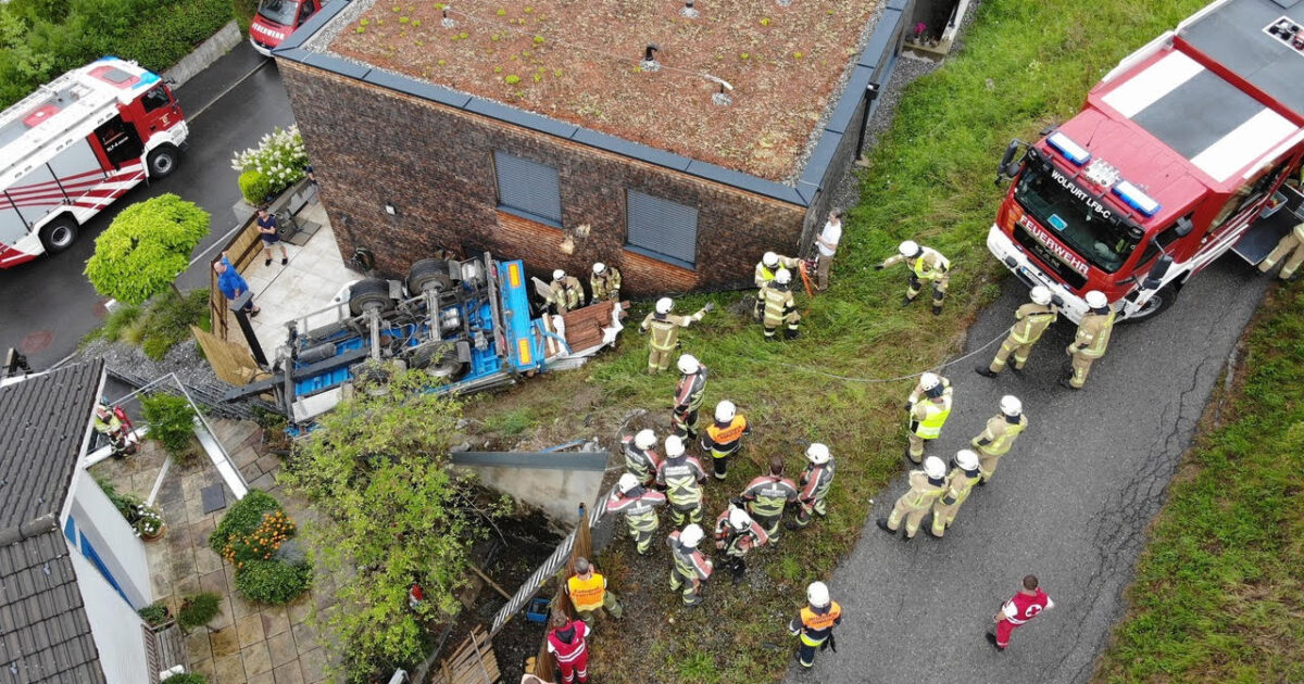 Einsatz Nr-70 23.07.2022 10:35 – Schwarzach > Hänger abgestürzt