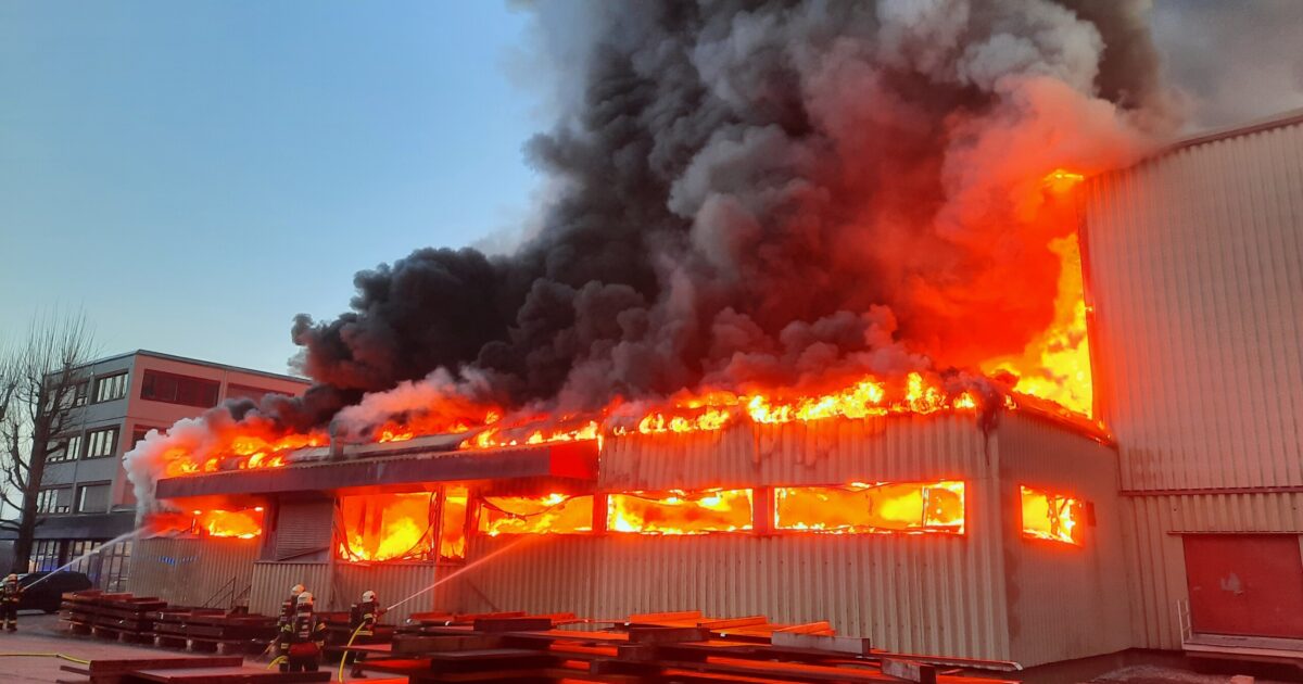 „Retten, Löschen, Bergen, Schützen – Ihre Spende stärkt die Helfer der Ortsfeuerwehr Wolfurt!“