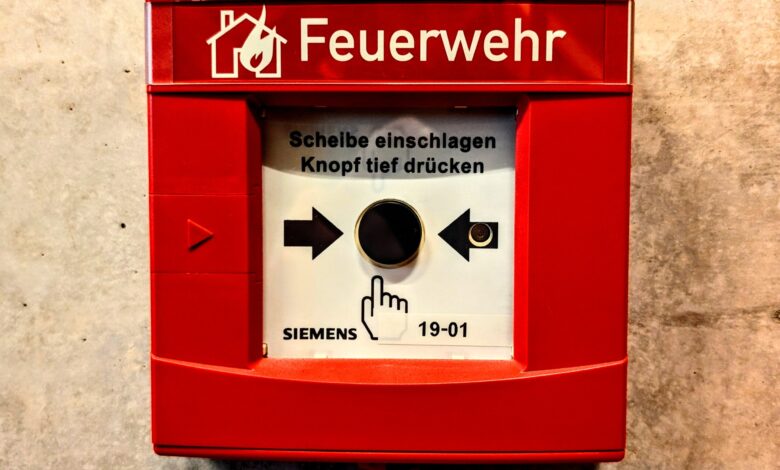 Symbol Bild Druckknopfmelder BMA