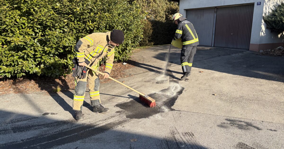 Einsatz-Nr. 128 | 31.12.2025 | 11:39 Uhr – Montfortstraße >> Ölaustritt